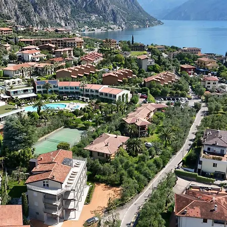 Lumia Living Limone شقة فندقية *