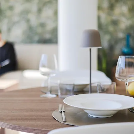 Lumia Living Limone Апарт-отель Лимоне-суль-Гарда