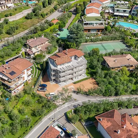 Апарт-отель Lumia Living Limone Лимоне-суль-Гарда