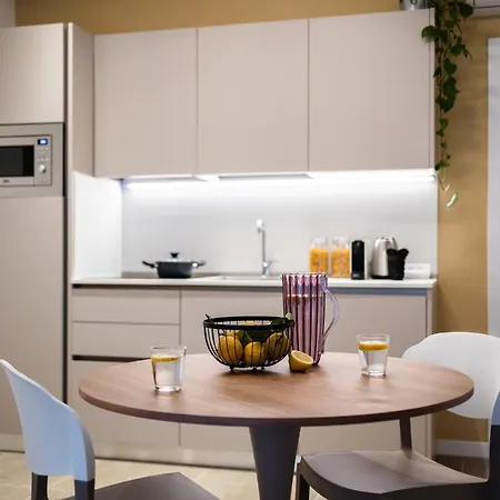 Lumia Living Limone Апарт-отель Лимоне-суль-Гарда